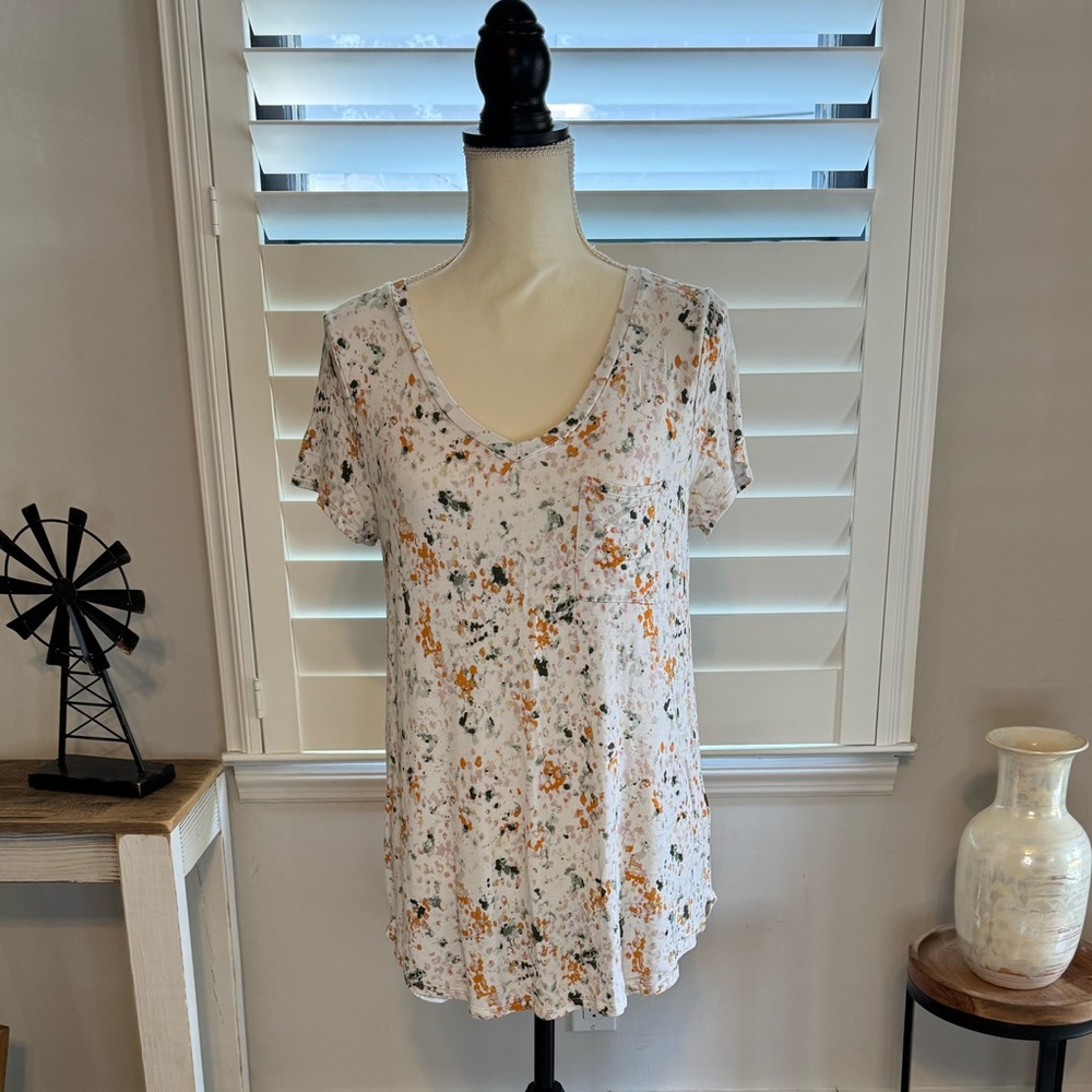 Cupio Speckled V-Neck Cute Short Sleeve Top Like New - Picture 2 of 10